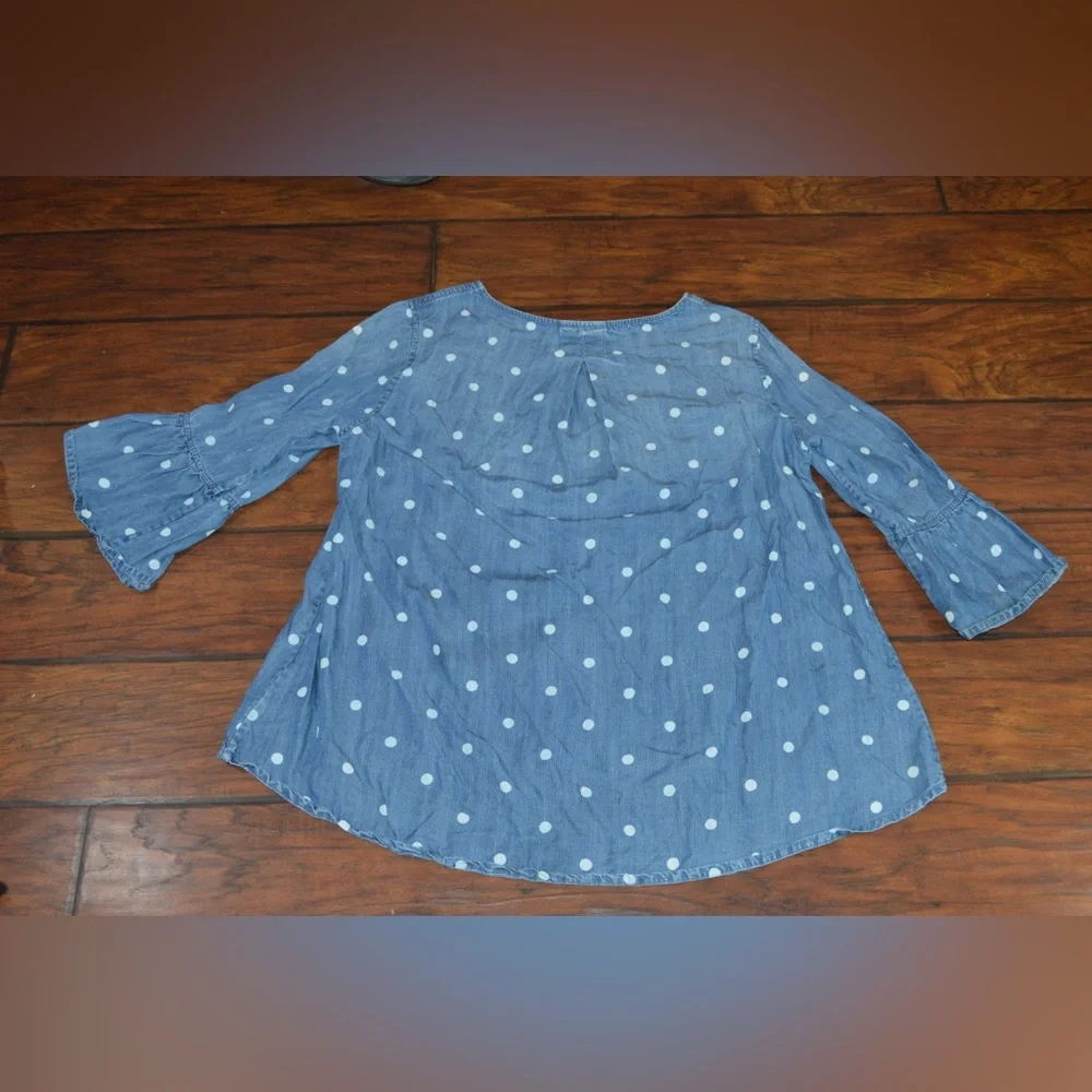 John Mark Polka Dot Chambray Lyocell Hi Low Bell Sleeve Blouse Top Womens Size L - Picture 2 of 5